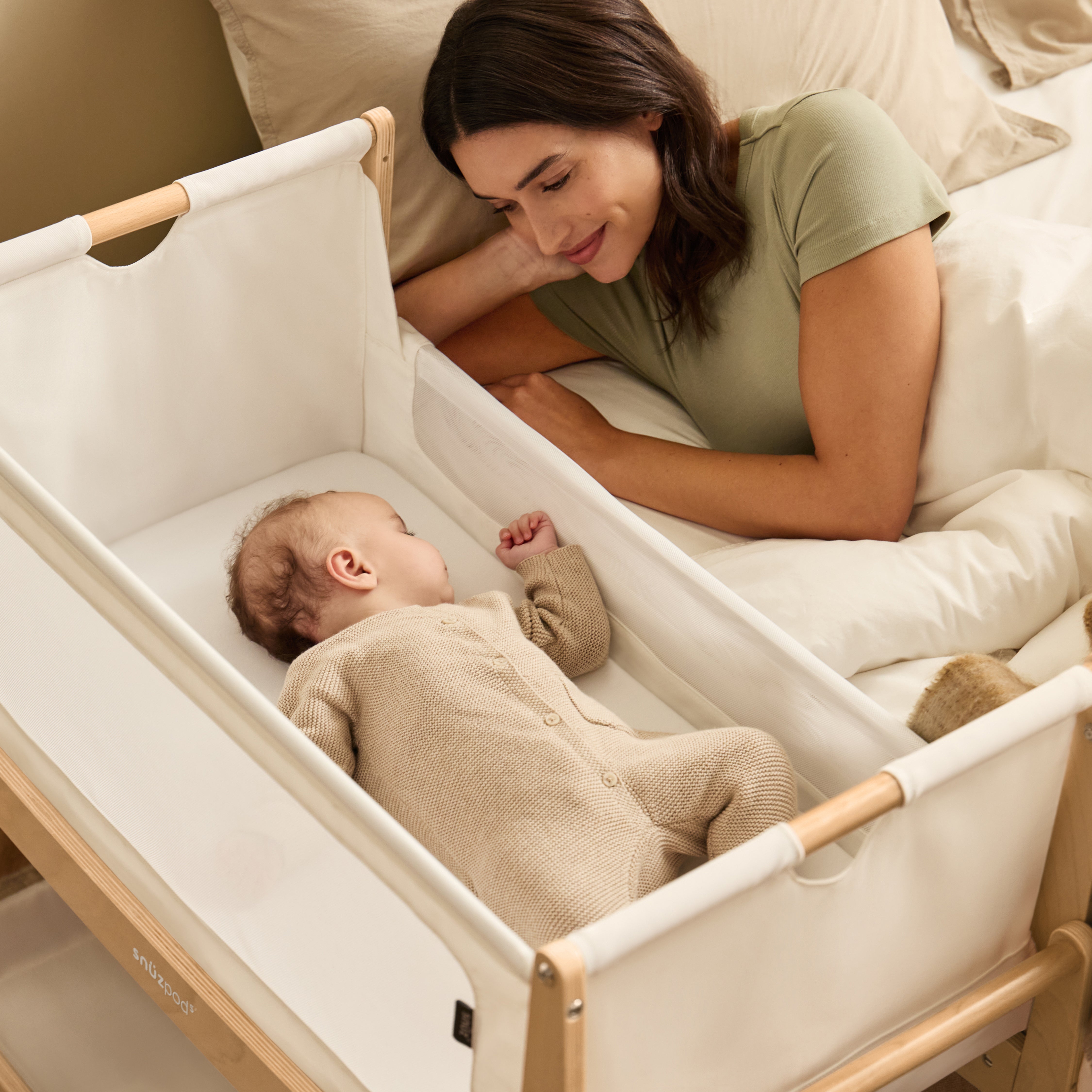 Baby in the SnuzPod5