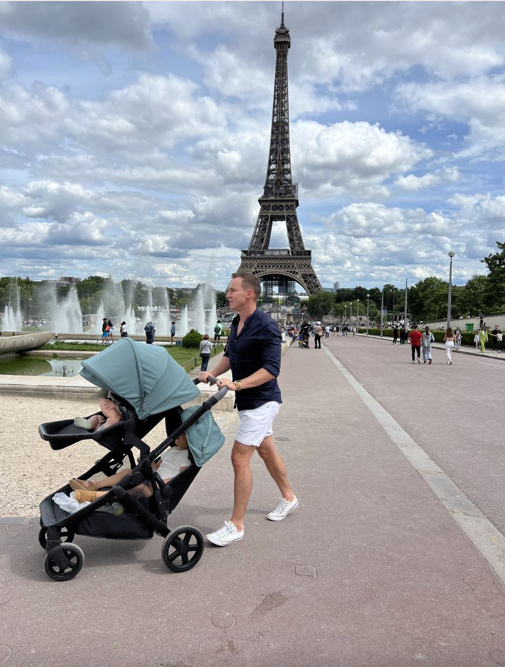 Walking comfortably with your pram