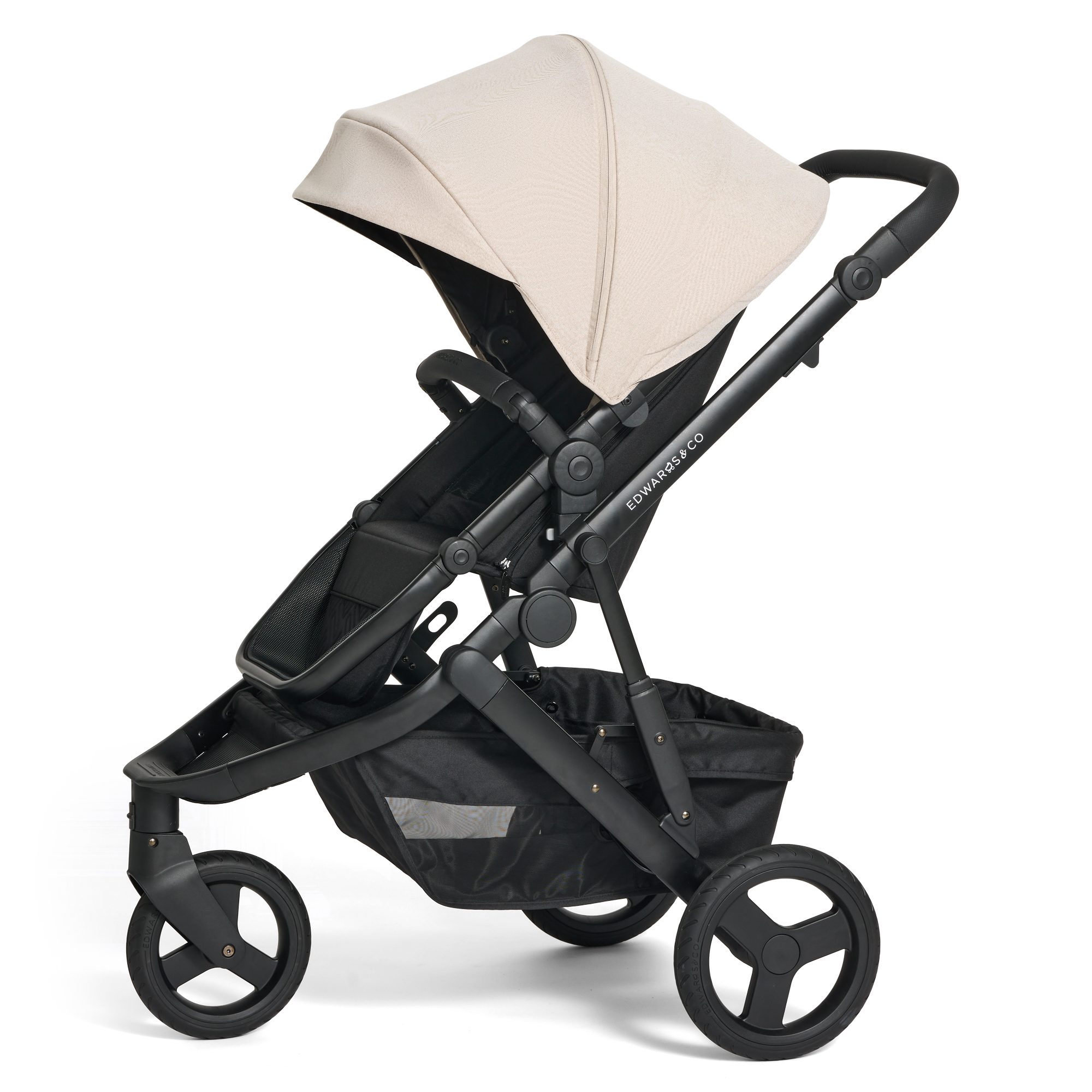 Oscar Nu pram Sand colour side view